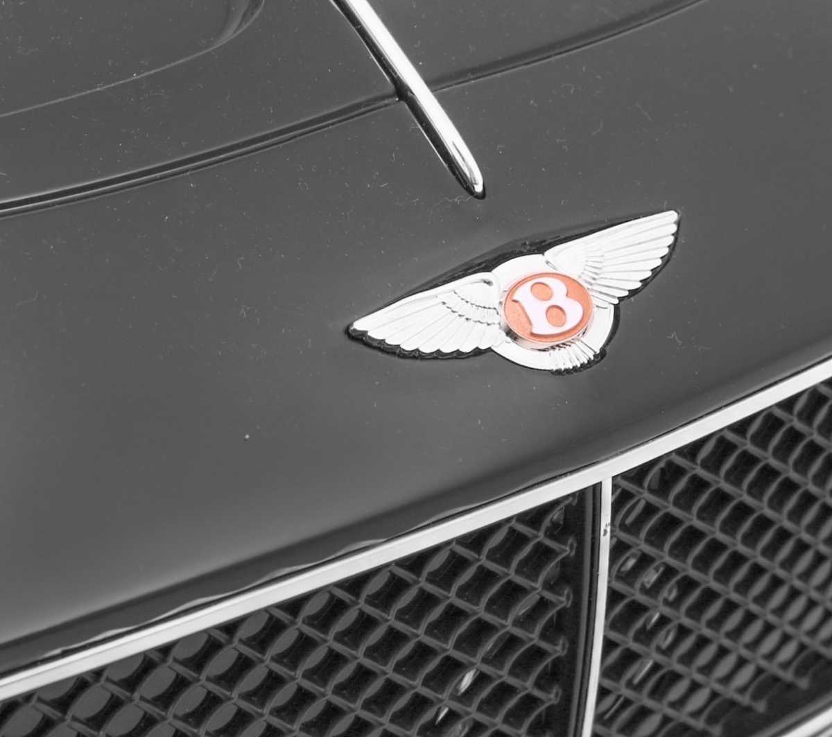 Vaikiškas elektromobilis Bentley EXP12, juodas