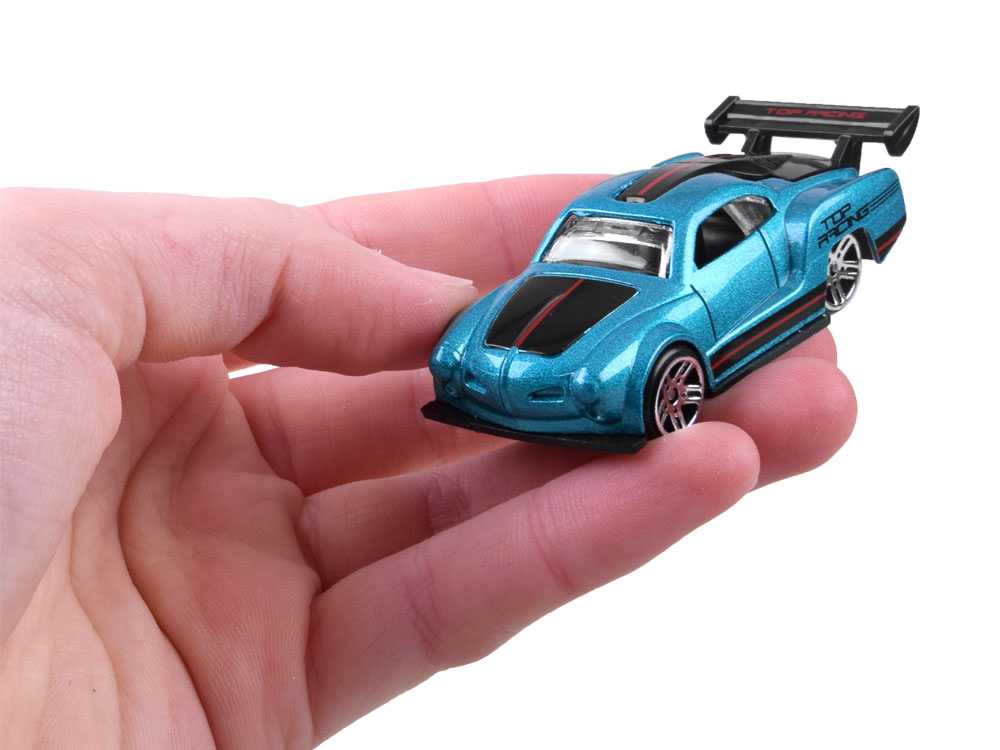 Metalinis žaislinis automobilis