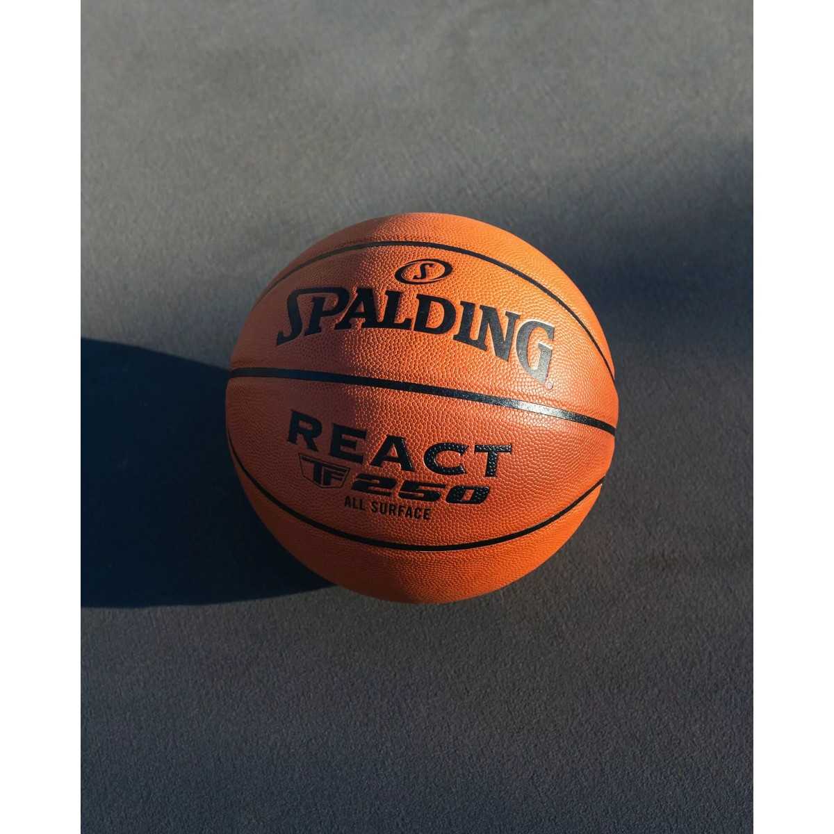 Spalding React TF-250 krepšinio kamuolys, 7