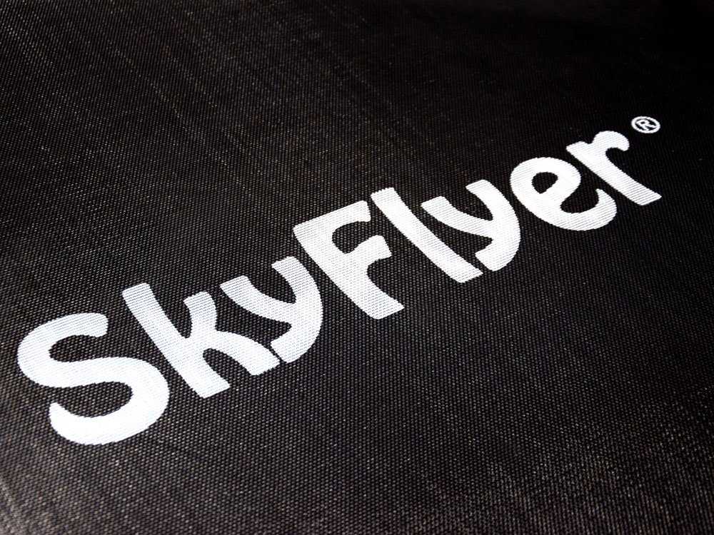 Batutas su tinklu SkyFlyer, 244 cm