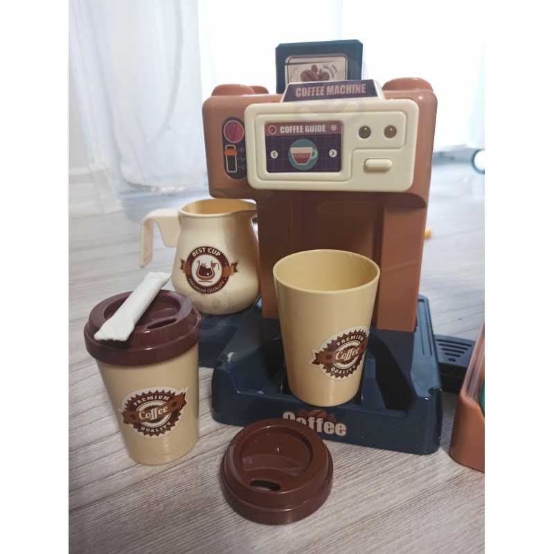 Kavos virimo aparatas su sausainių vitrina