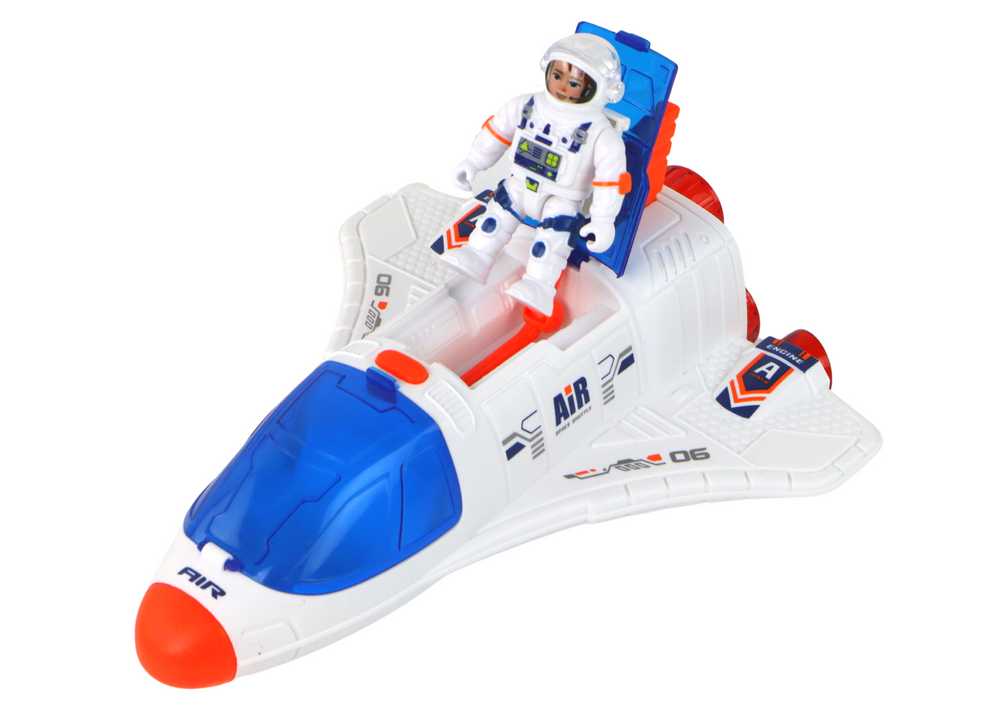 Kosminė raketa su astronautu