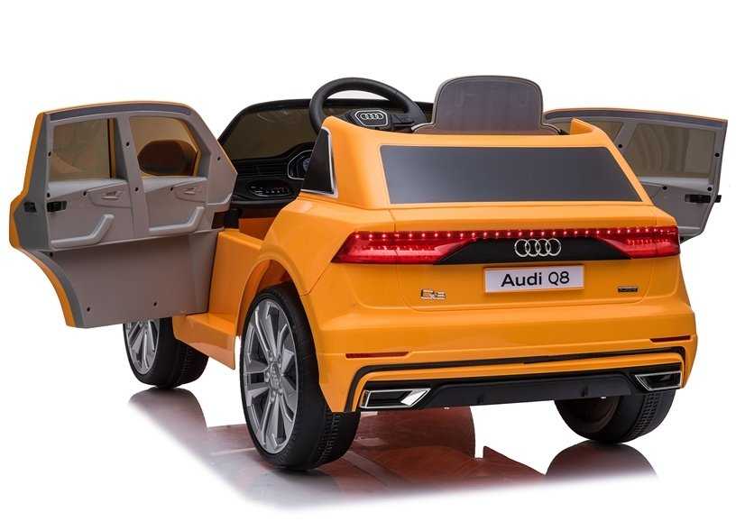Vaikiškas vienvietis elektromobilis Audi Q8, oranžinis