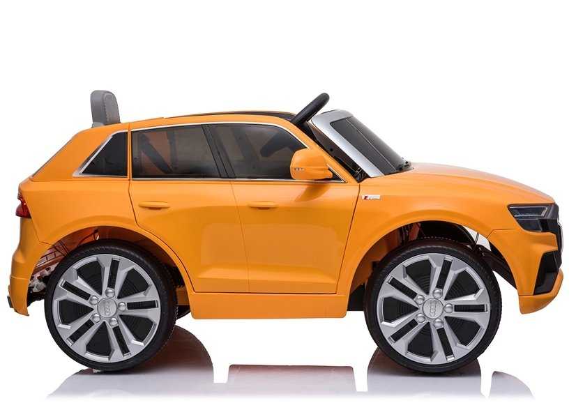 Vaikiškas vienvietis elektromobilis Audi Q8, oranžinis