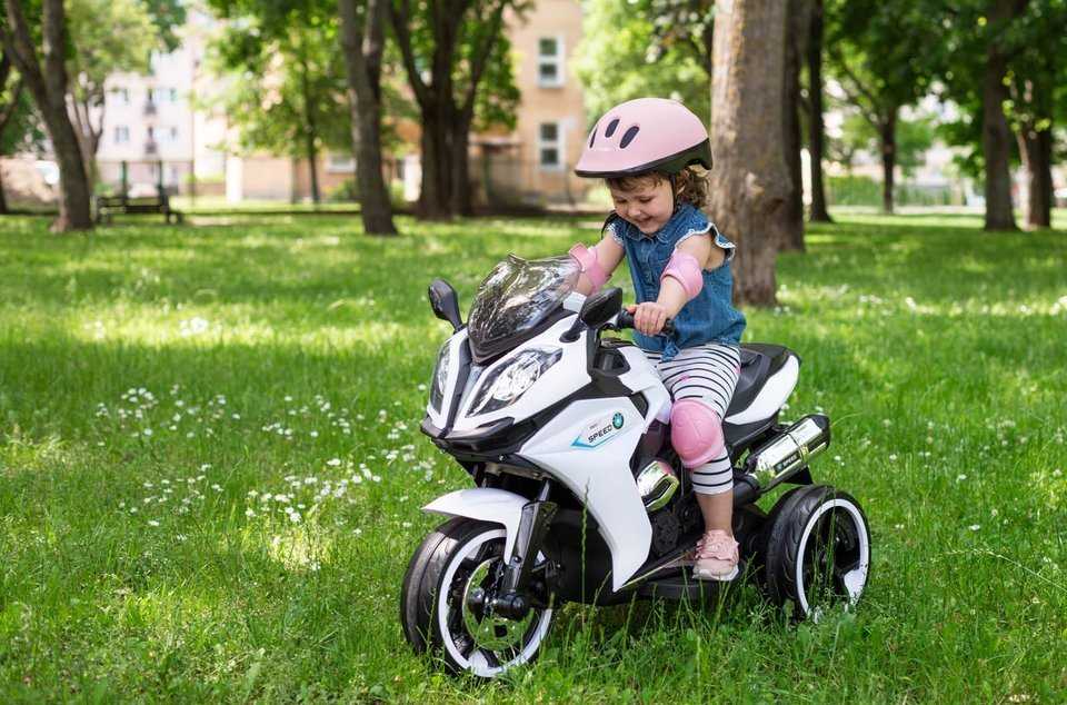 Vaikiškas elektrinis motociklas - Speed, baltas