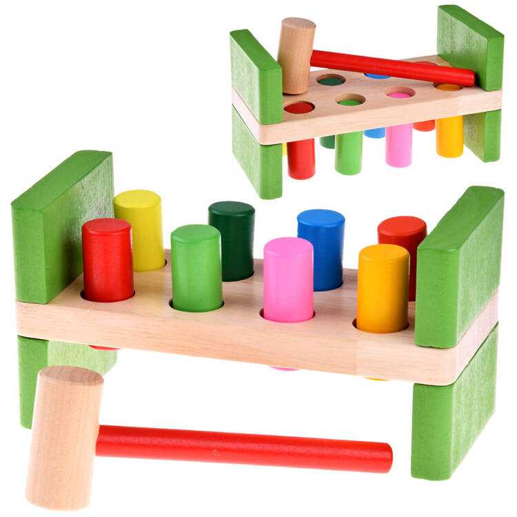 Lavinamasis medinis žaislas su plaktuku
