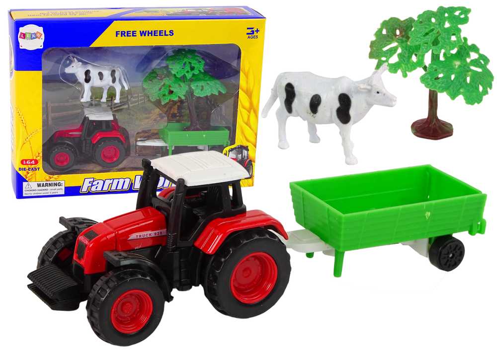 Traktorius su priekaba ir karve